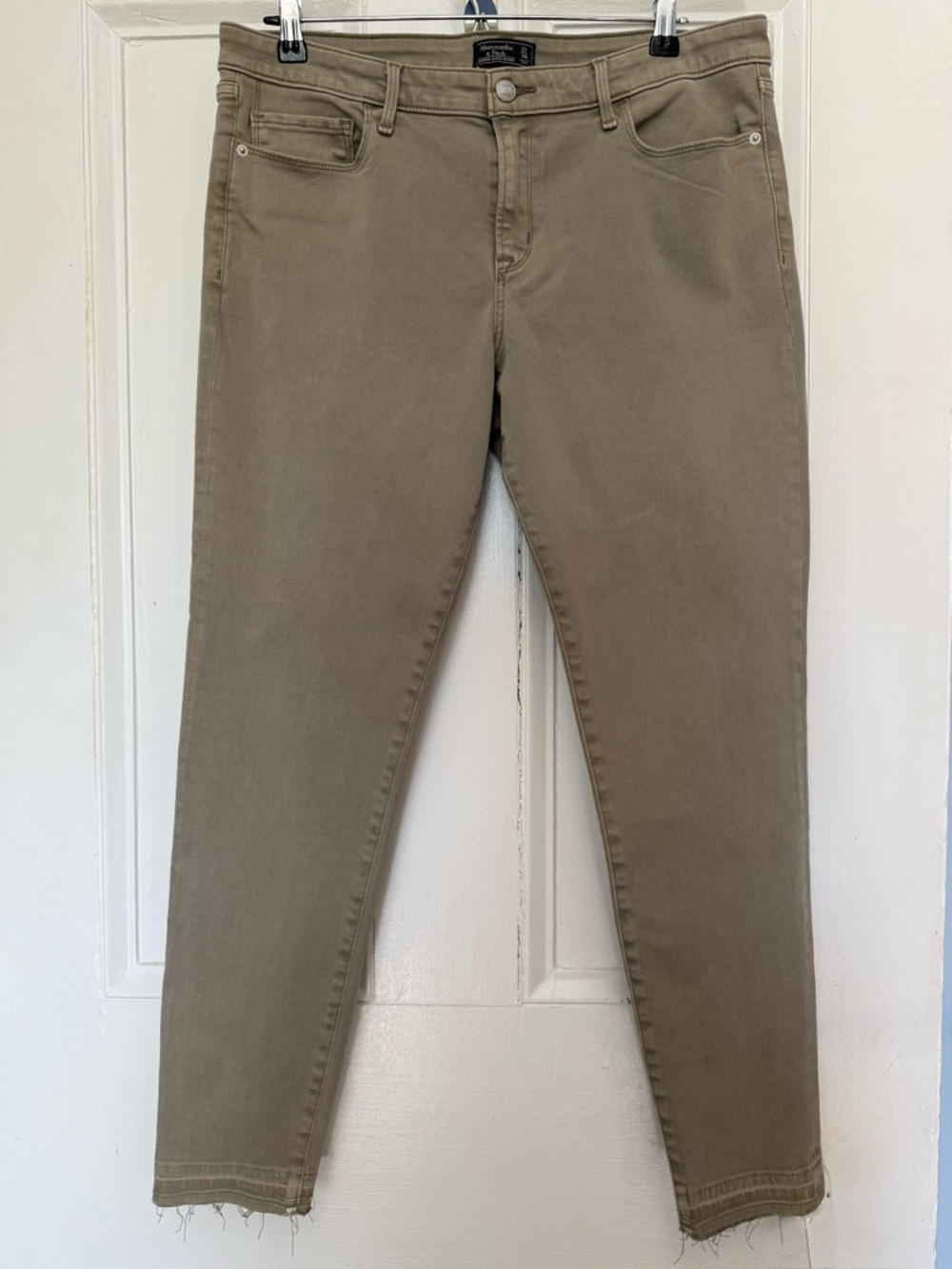 Abercrombie & Fitch Harper Super Skinny Light Olive Jeans - Size 14/32